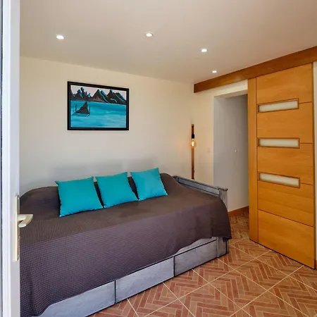 259 Mit Meerblick- Pool Und Jacuzzi By Interhome