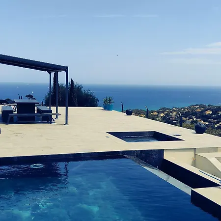 259 Mit Meerblick- Pool Und Jacuzzi By Interhome 펜션